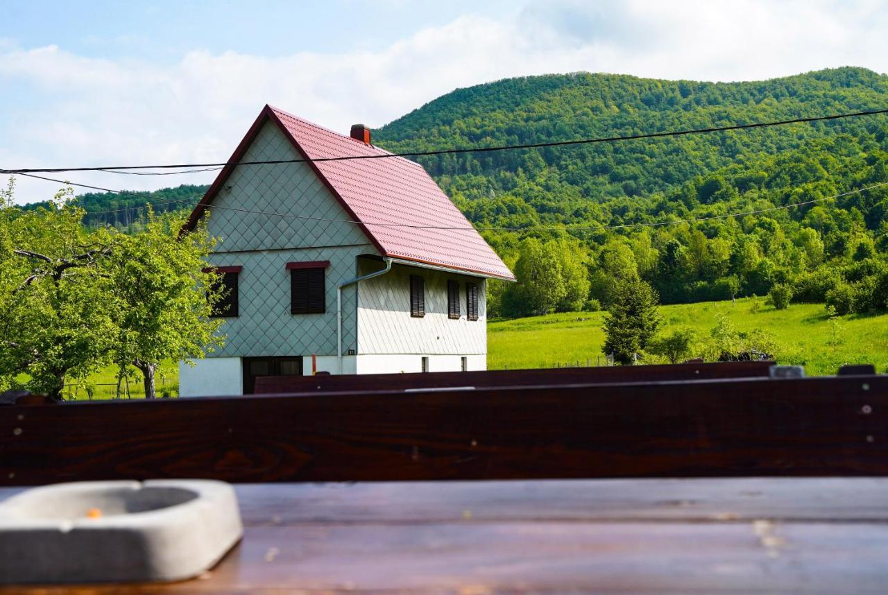 Planinarski Dom "Bijele Stijene" Mountain Lodge Tuk Vojni Dış mekan fotoğraf
